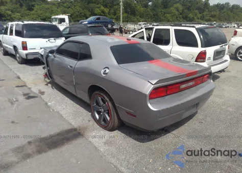 2013 Dodge Challenger Sxt z USA, uszkodzony, nr VIN 2C3CDYAG4DH729085